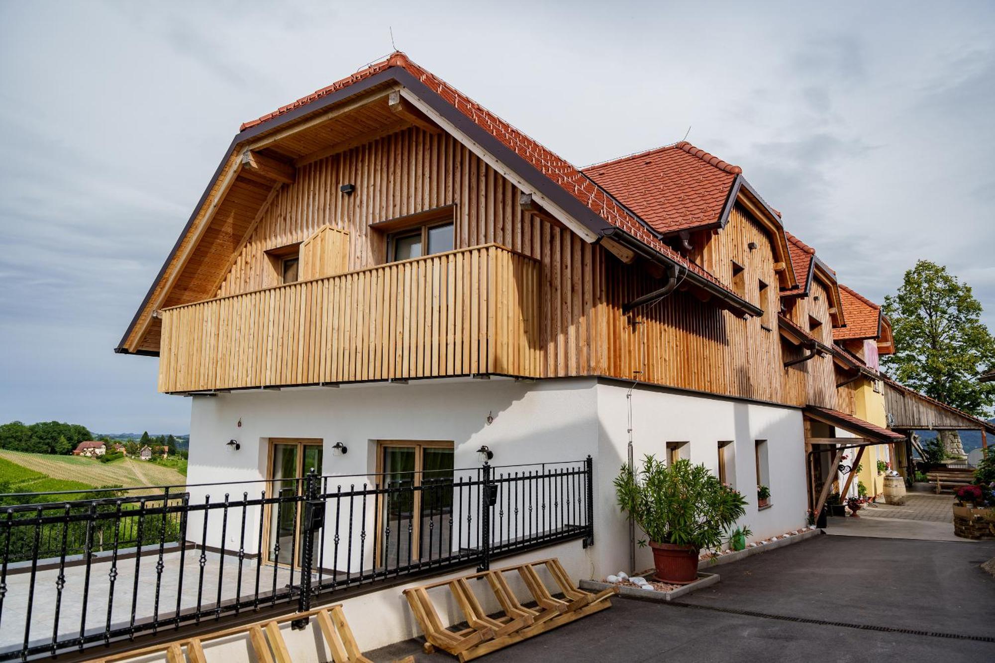 Rooms Dreisiebner At The Heart Zgornja Kungota Exterior photo